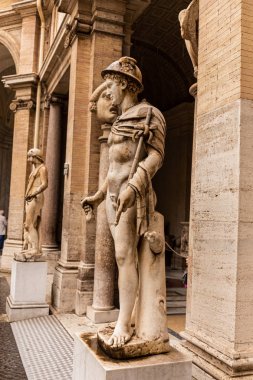 Roma, İtalya - 28 Haziran 2019: Müzede antik Roma heykelleri