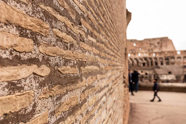 Rome Italy June 2019 Selective Focus People Old Textured Wall — Stock Photo, Image