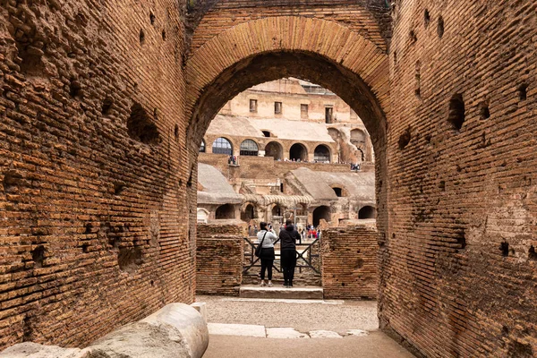 Rome Italy June 2019 Ruins Colosseum Crowd Tourists Grey Sky — Stock Photo, Image