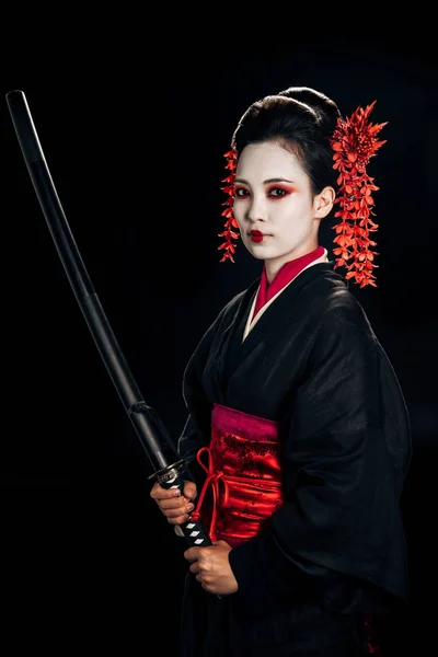 Beautiful Geisha Black Kimono Red Flowers Hair Holding Sharp Katana — Stock Photo, Image