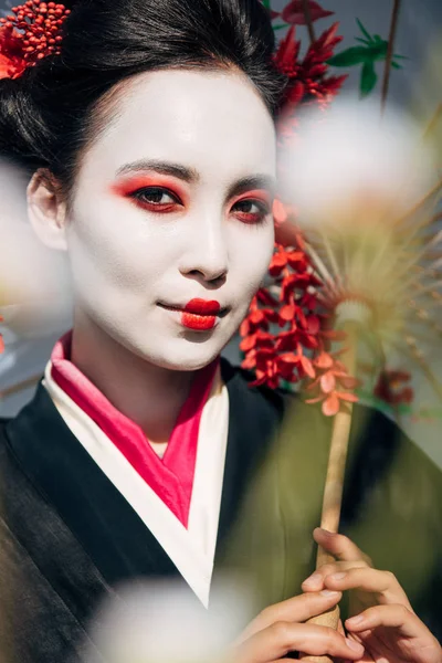 Selective Focus Tree Branches Beautiful Smiling Geisha Umbrella Sunlight — Stock Photo, Image