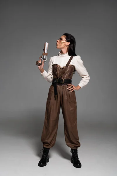 Full Length View Confident Steampunk Woman Standing Hand Hip Holding — Stock Photo, Image