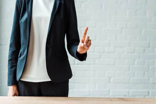 Cropped View Businesswoman Formal Wear Pointing Finger While Standing Office — Stock Photo, Image