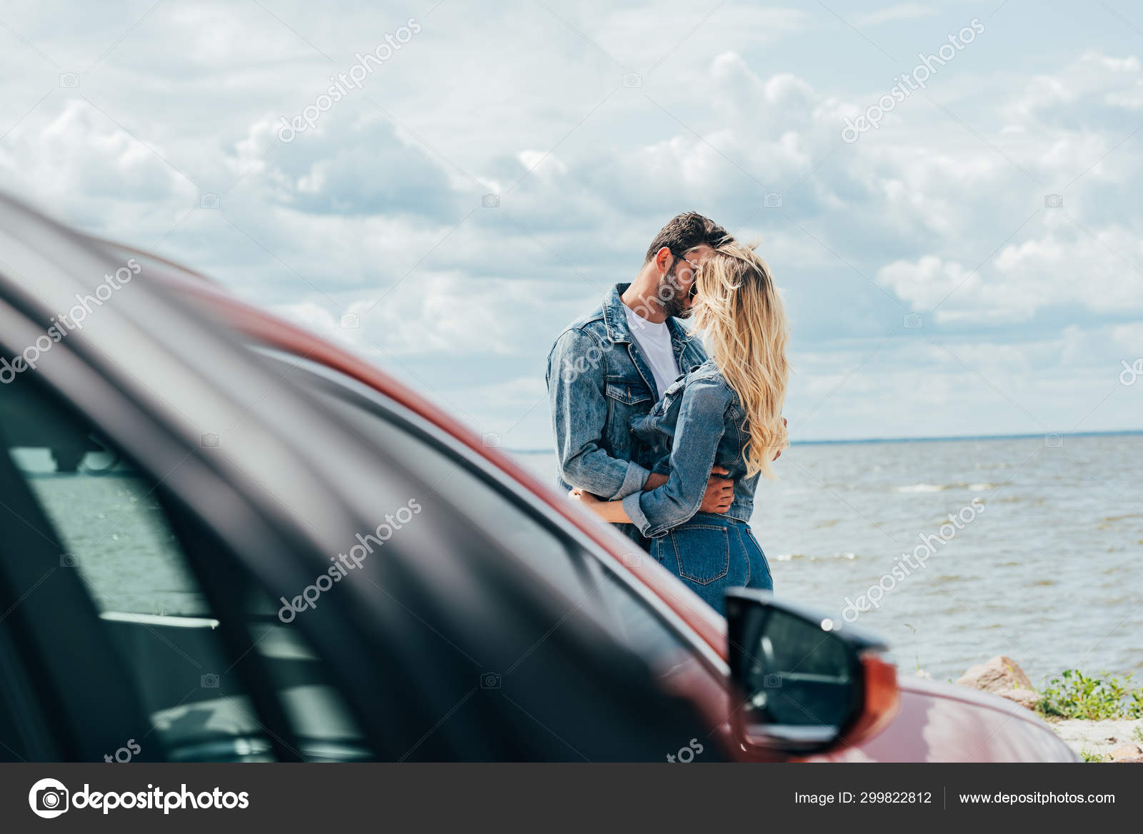 女と男キス写真素材 ロイヤリティフリー女と男キス画像 Depositphotos