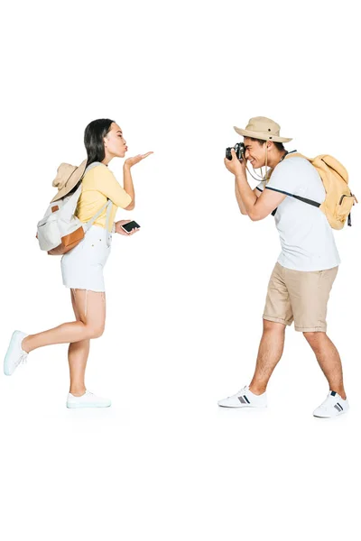 Asian Tourists Taking Photo Girlfriend Sending Air Kiss White Background — Stock Photo, Image