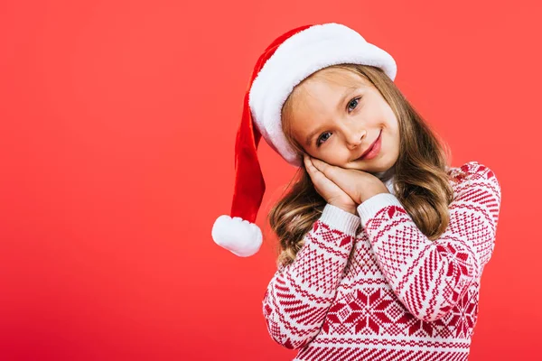 Lindo Niño Sonriente Suéter Sombrero Santa Aislado Rojo —  Fotos de Stock