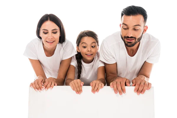 Familia Feliz Camisetas Blancas Cerca Pancarta Blanco Aislado Blanco — Foto de Stock