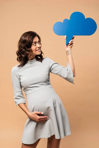 Mujer Embarazada Vestido Gris Pensamiento Burbuja Sobre Fondo Beige — Foto de Stock