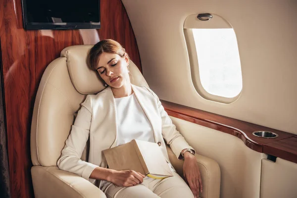 Attractive Businesswoman Suit Sleeping Book Private Plane — Stock Photo, Image