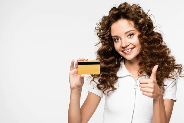 Bela Menina Encaracolado Feliz Mostrando Polegar Para Cima Cartão Crédito — Fotografia de Stock