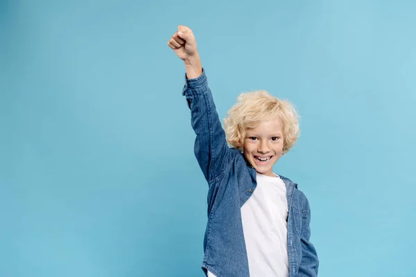 Smiling Cute Kid Showing Yes Gesture Looking Camera Isolated Blue — Stock Photo, Image