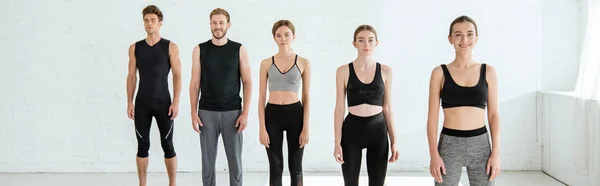 Panoramic Shot Five Young Men Women Standing Mountain Pose — Stock Photo, Image