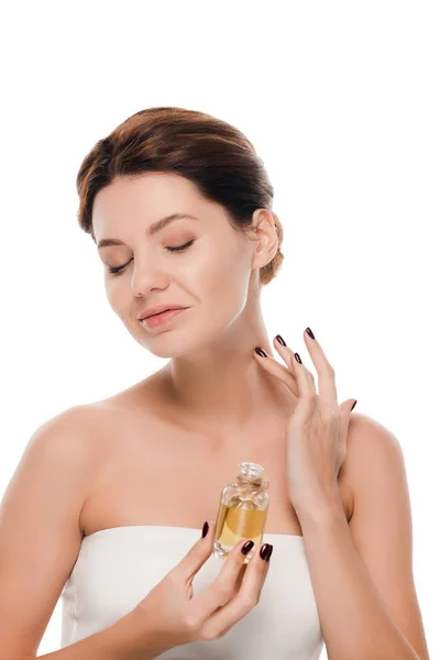 Mujer Alegre Con Los Ojos Cerrados Aplicar Perfume Aceite Cuello — Foto de Stock