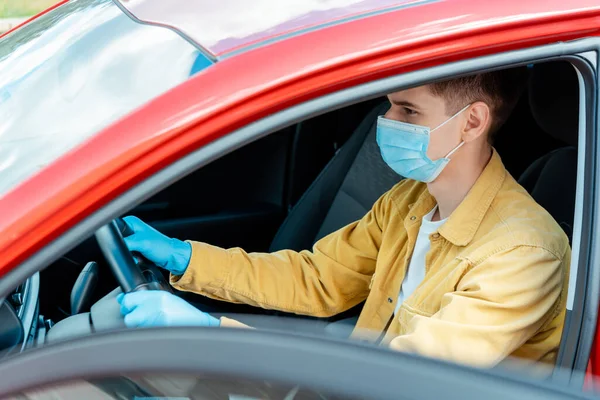 Male Driver Medical Mask Protective Gloves Holding Steering Wheel Car — Stock Photo, Image