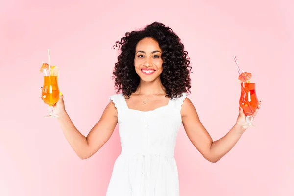 Happy African American Girl Holding Cocktails Pink — Stock Photo, Image