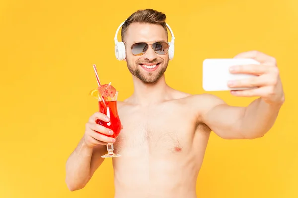 Selective Focus Happy Shirtless Man Sunglasses Headphones Taking Selfie While — Stock Photo, Image