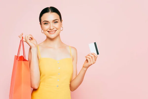 Brunette Young Woman Shopping Bag Credit Card Isolated Pink — Stock Photo, Image