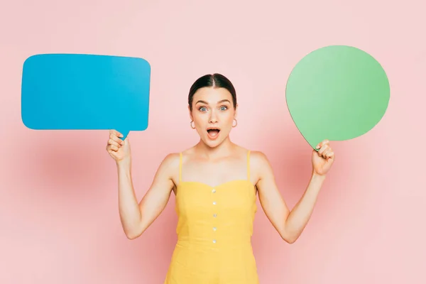 Shocked Brunette Young Woman Blank Speech Bubbles Pink — Stock Photo, Image