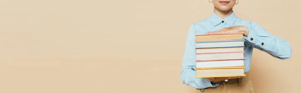 Bej Renkli Panoramik Resimlerle Dolu Kot Gömlekli Öğrenci Manzarası — Stok fotoğraf
