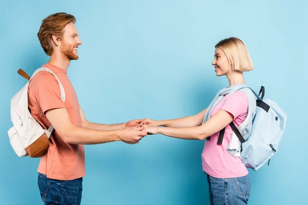 Side View Redhead Blonde Students Backpacks Looking Each Other Holding — Stock Photo, Image