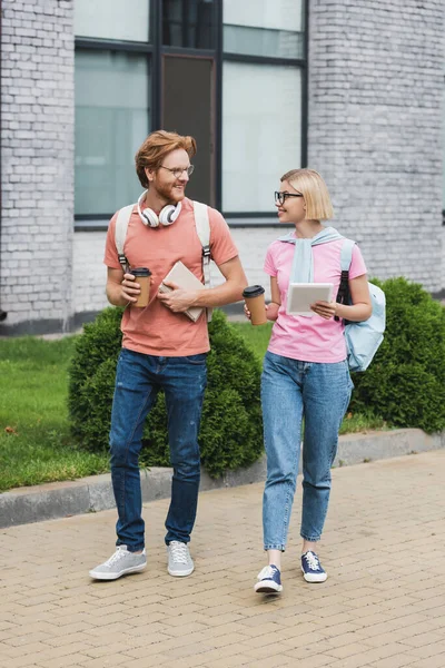 Students Glasses Holding Coffee Looking Each Other While Walking — Stock Photo, Image