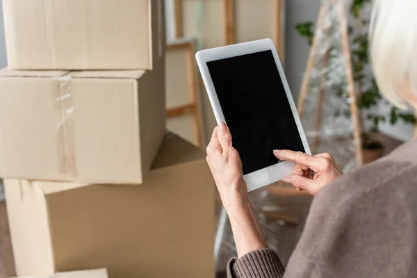 Cropped View Woman Holding Digital Tablet Blank Screen Cardboard Boxes — Stock Photo, Image