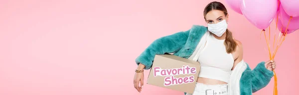Panoramic Shot Young Woman Medical Mask Holding Box Favorite Shoes — Stock Photo, Image