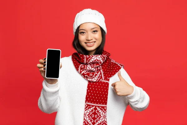 Smiling Asian Woman Hat Scarf Holding Smartphone Blank Screen While — Stock Photo, Image