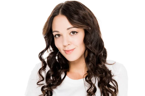 Retrato de hermosa mujer joven sonriente aislada en blanco - foto de stock