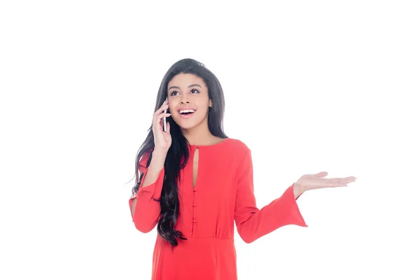 Веселий жінка говорити на смартфоні і жестикулюючи вручну ізольовані на білому — стокове фото
