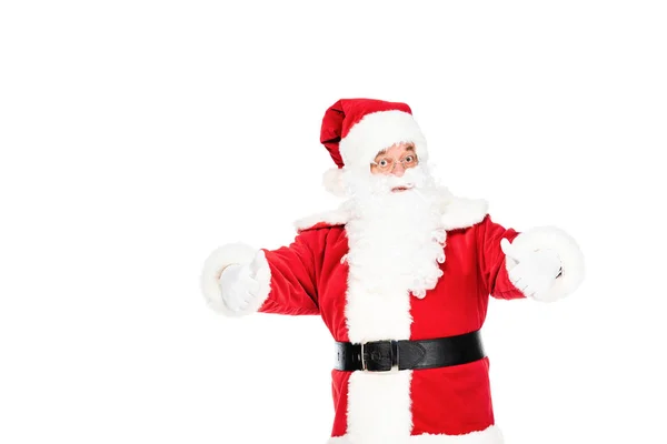 Der emotionale Weihnachtsmann schaut in die Kamera und zeigt vereinzelt Daumen hoch auf weiß — Stockfoto