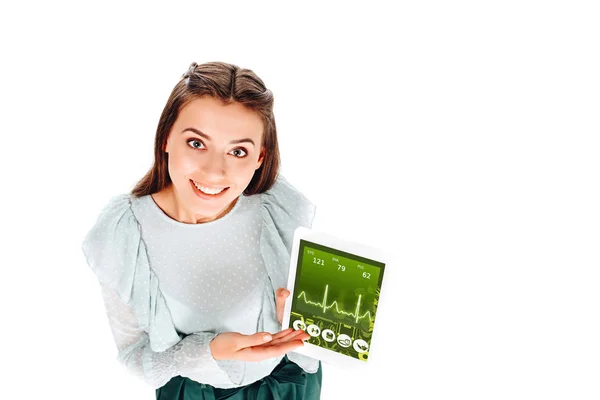 Vista ad alto angolo di giovane donna sorridente con tablet isolato su bianco — Foto stock