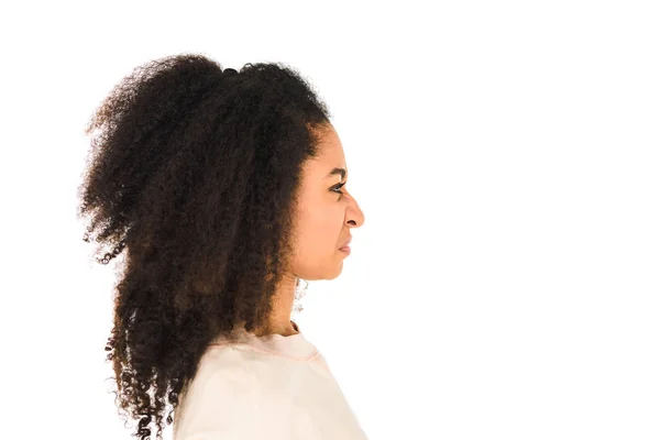 Perfil de repugnante encaracolado menina americana africana isolado no branco — Fotografia de Stock