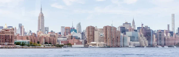 Панорамний вид на місто Нью-Йорк, США — стокове фото
