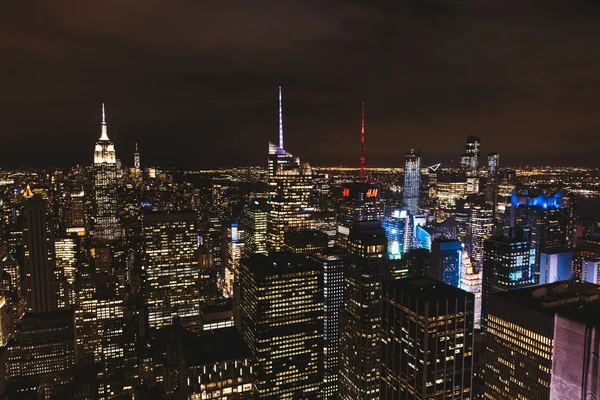 NEW YORK, États-Unis - 8 OCTOBRE 2018 : vue aérienne de la ville de New York la nuit, États-Unis — Photo de stock