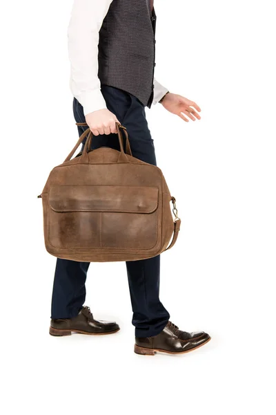 Vista ritagliata di elegante uomo d'affari con borsa isolata su bianco — Foto stock