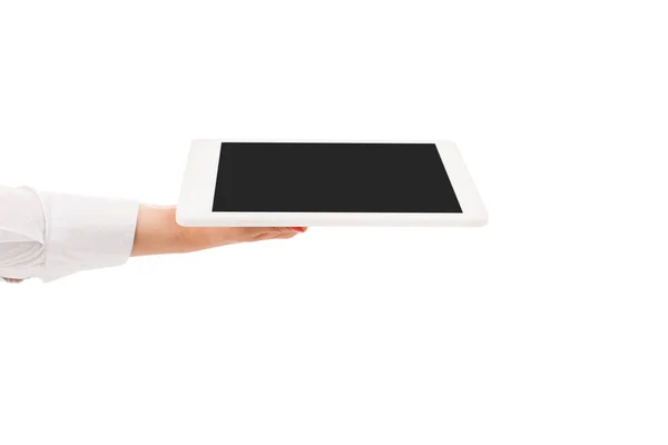 Vue recadrée de la femme tenant tablette numérique avec écran blanc isolé sur blanc — Photo de stock