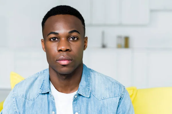 Portrait of confident african american man looking at camera — Stock Photo