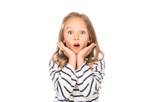 Vue de face de l'enfant choqué en tenue décontractée isolé sur blanc — Photo de stock