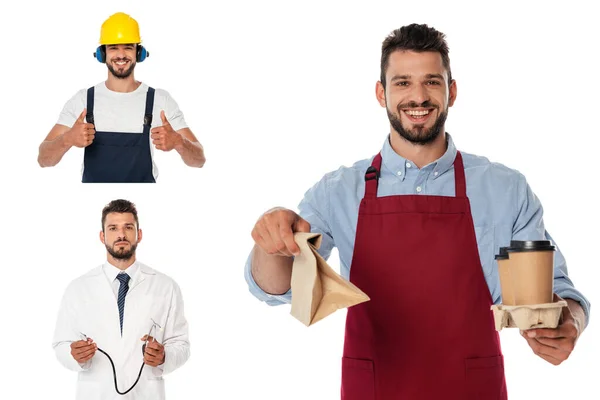 Collage de camarero sonriente con café para llevar y bolsa de papel, médico sosteniendo estetoscopio y obrero mostrando pulgares hacia arriba aislado en blanco - foto de stock