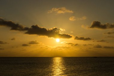 Göl günbatımı gökyüzü