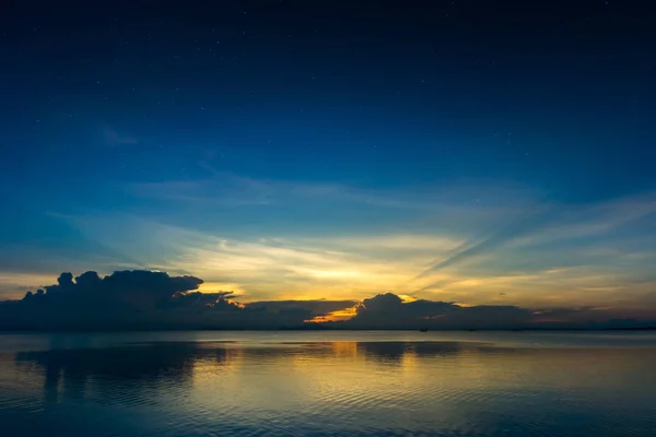 Céu Pôr Sol Lago — Fotografia de Stock