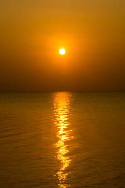Céu Por Sol Lago Com Sol — Fotografia de Stock