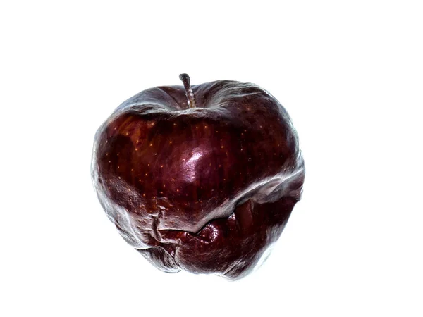 Czerwone Jabłko Bliska Zwiędły Białym Tle — Zdjęcie stockowe
