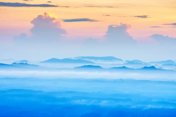Fog Cover Mountain Morning — Stock Photo, Image