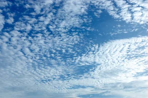 天空白云 — 图库照片