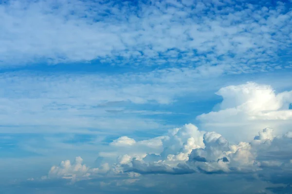 Weiße Wolke Himmel Mit Blauem Himmel — Stockfoto