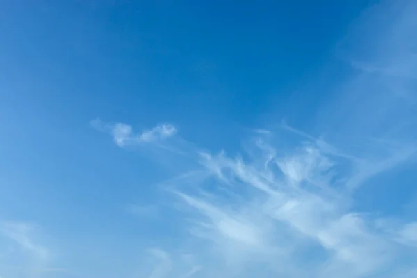 Céu Azul Com Nuvem Branca — Fotografia de Stock