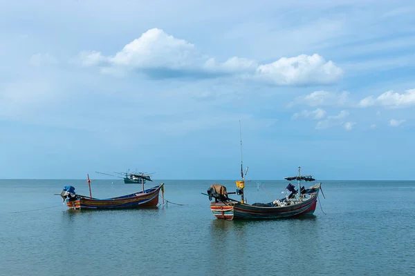 Minimal Two Fishing Boat Sea Sky Cloud — Stock Photo, Image