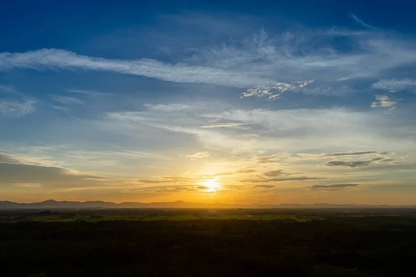 Silhouette Landskap Solnedgången Och Blå Himmel Med Moln Resa Thailand — Stockfoto